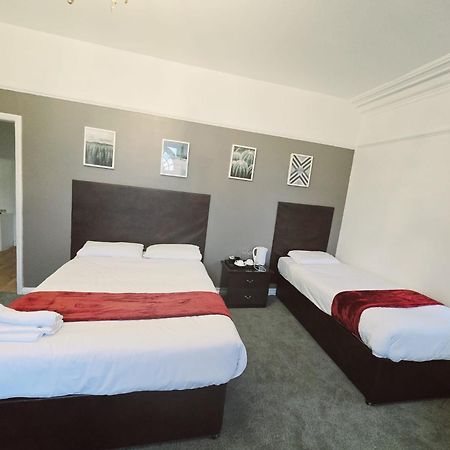 Kingswood Hotel メイデンヘッド エクステリア 写真